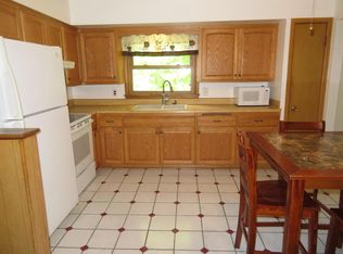 N64W28306 Hawthorne Rd, Hartland, WI 53029