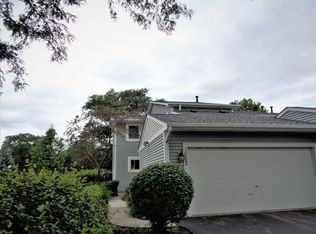 1002 Cumberland Ct, Vernon Hills, IL 60061