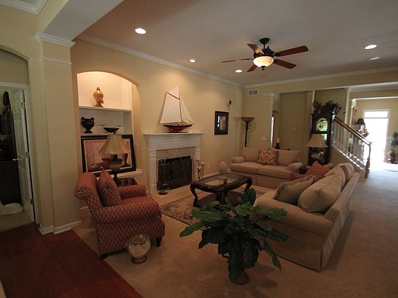 2nd image of 203 Brookview Pl