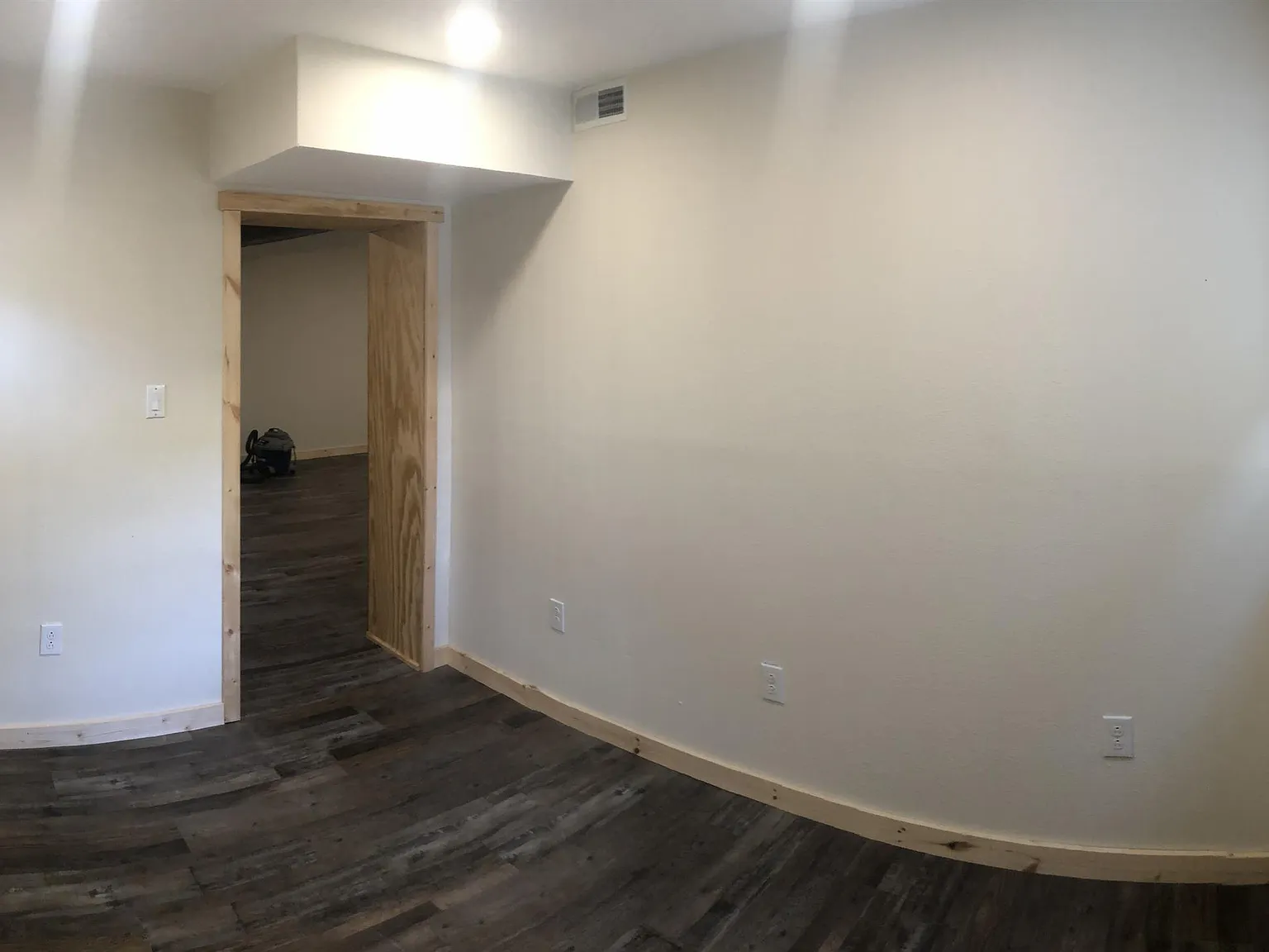 133 East Main Street — Photo 1