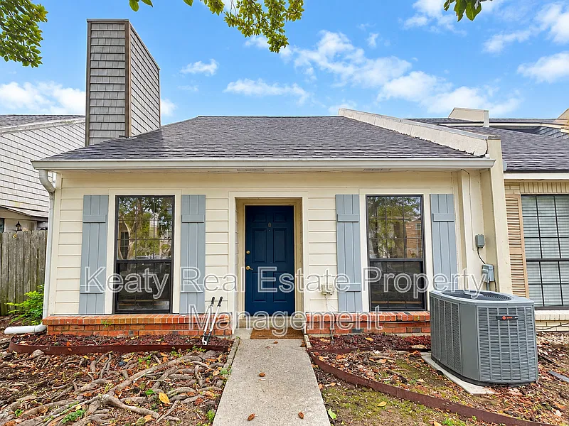202 Long Plantation Blvd — Photo 2