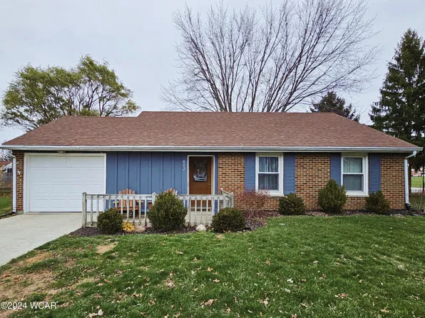 802 Primrose Dr, Wapakoneta, OH 45895
