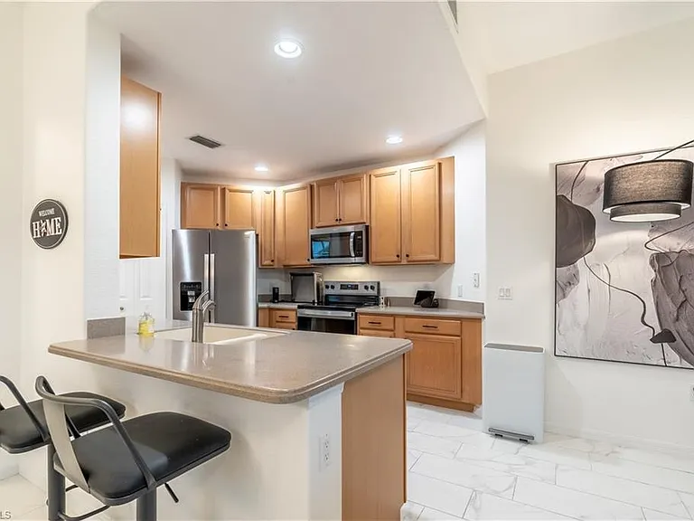 6817 Sterling Greens Dr #102 — Photo 8