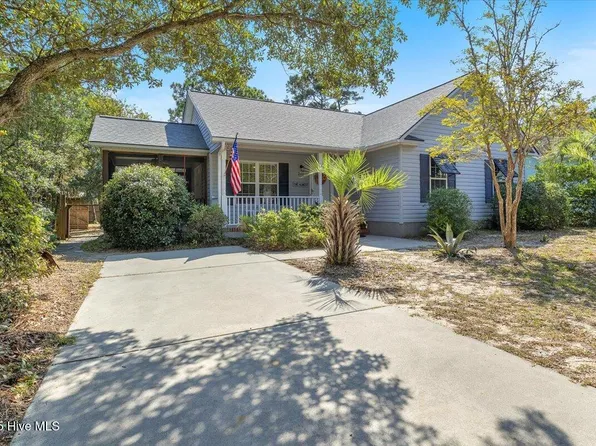 224 NE 51st Street, Oak Island, NC 28465