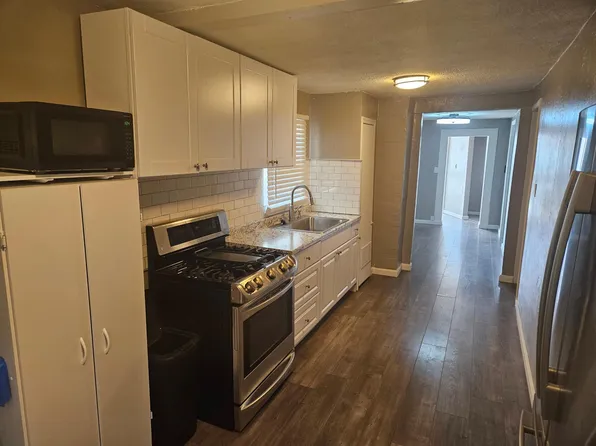 349 19th St, Sparks, NV 89431