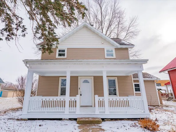 313 W Main St, Mount Horeb, WI 53572