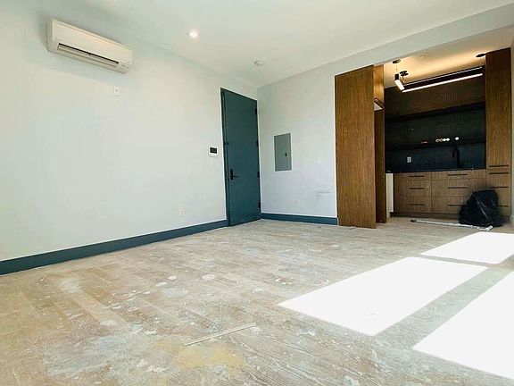 2nd image of 376 Bedford Ave Ste A