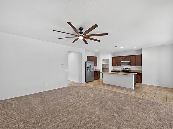 5th image of 18465 N Lakeside Dr