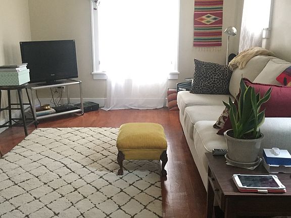 1st floor living room