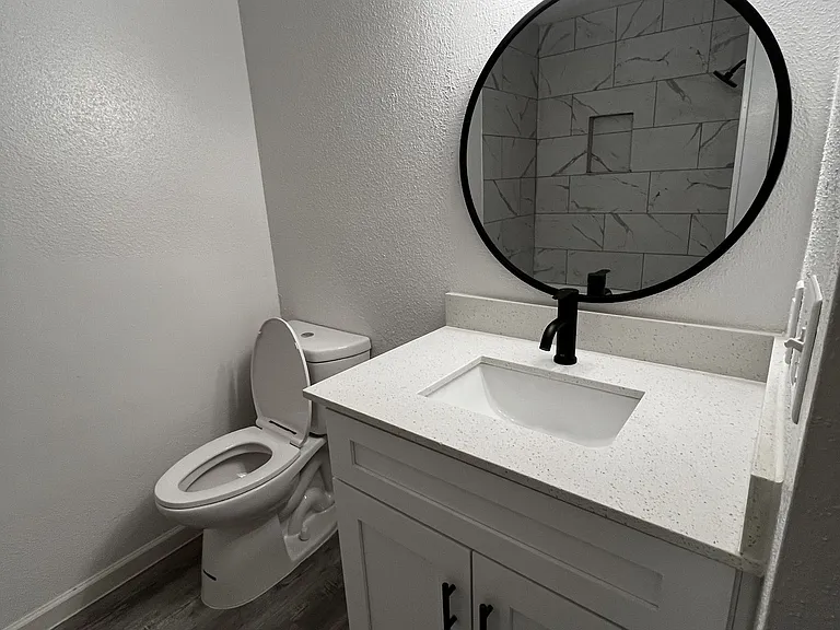 Grapeland Apartments — Photo 16