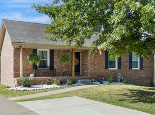 232 Hawkins Rd, Clarksville, TN 37040