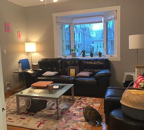 3rd image of 5325 W Winnemac Ave #1F