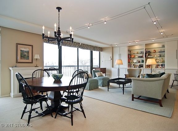 2nd image of 2314 N Lincoln Park W APT 3S