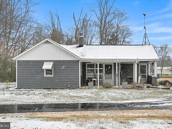 4th image of 2440 Blue Ball Rd