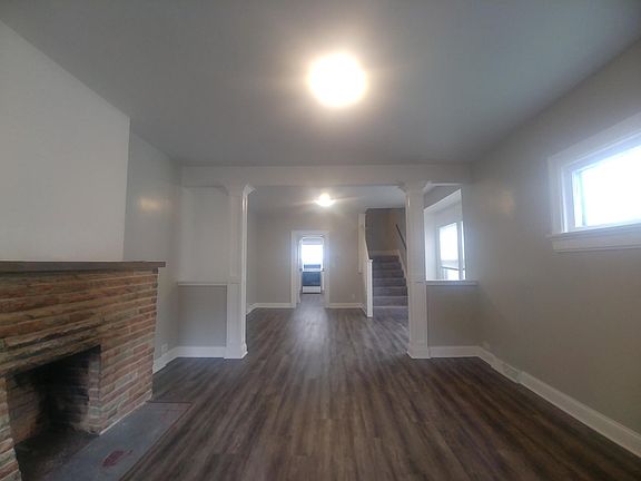 3rd image of 3111 Wayne Ave