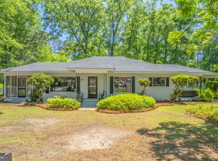 826 E McCarty St, Sandersville, GA 31082