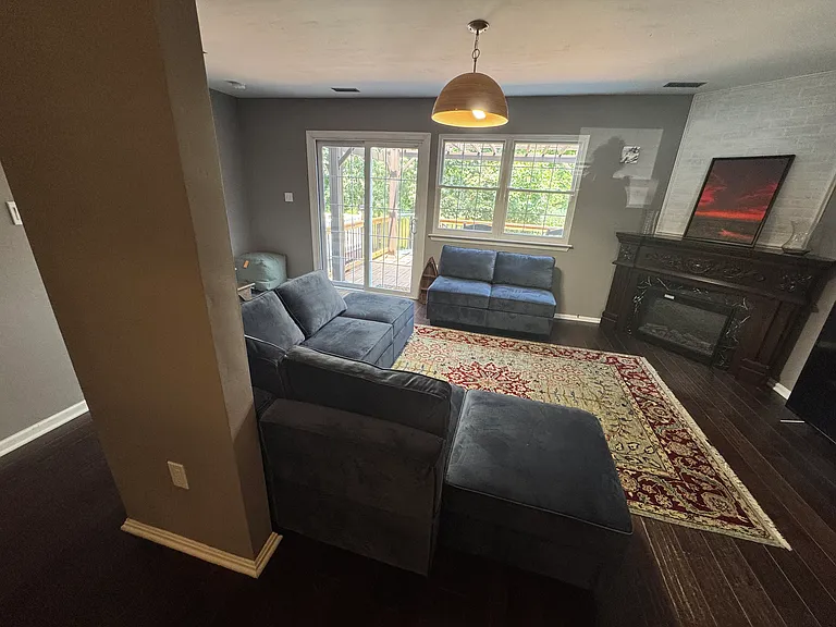 15 Running Ct — Photo 19