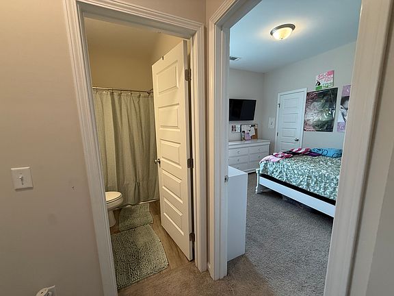 4th image of 157 Deerfield Dr NE