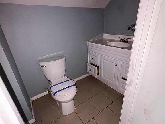 5th image of 251 Myrtle Grove Dr