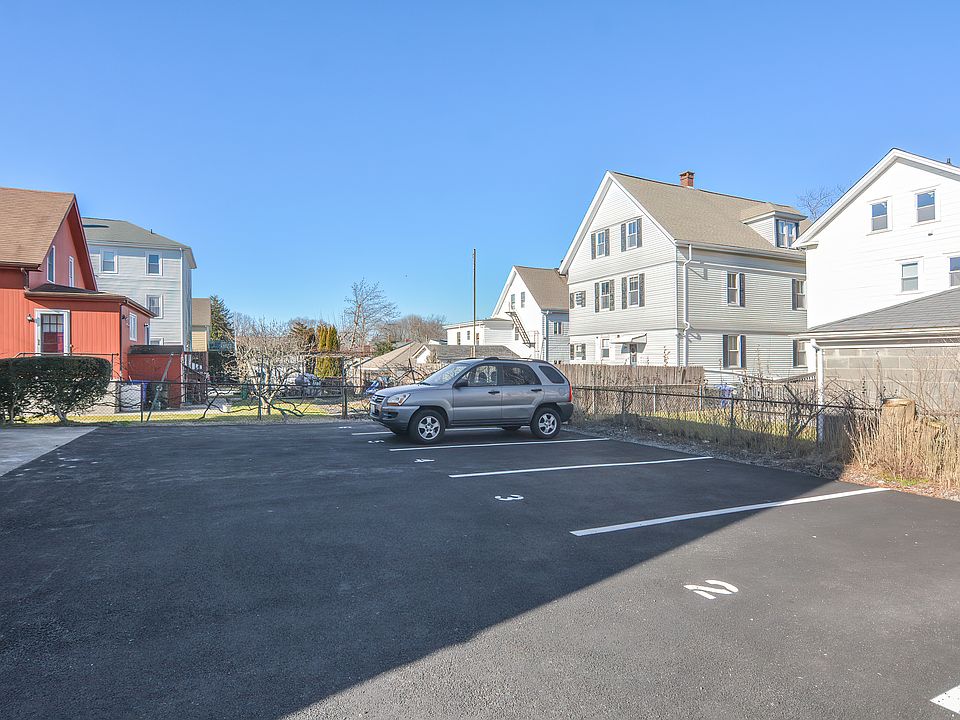 2nd image of 39 Bourne St #1E