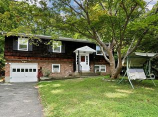 228 Haverstraw Rd, Suffern, NY 10901