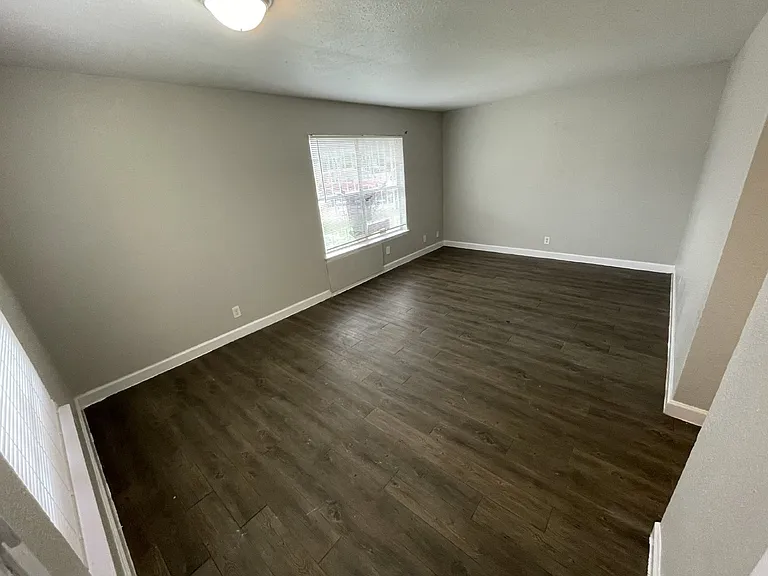 642 Morningview Dr — Photo 7