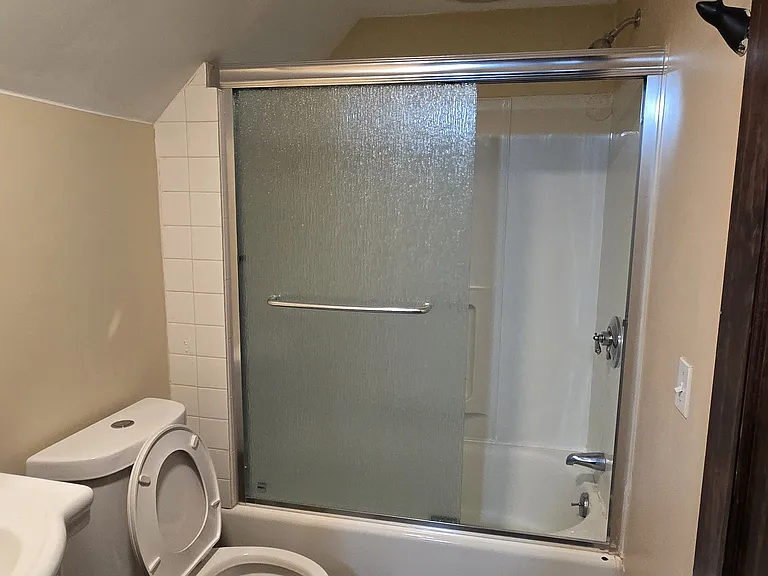 40 Maple St — Photo 12