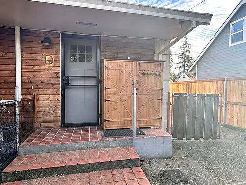 12701 SE Salmon Ct Photo 1
