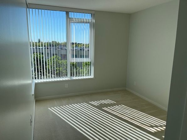 2 bedroom rental in Richmond — photo 7