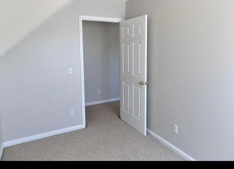 105 Merowey Ct — Photo 6