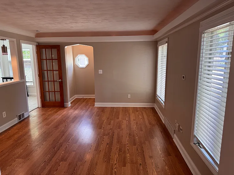 407 Roth Blvd — Photo 10