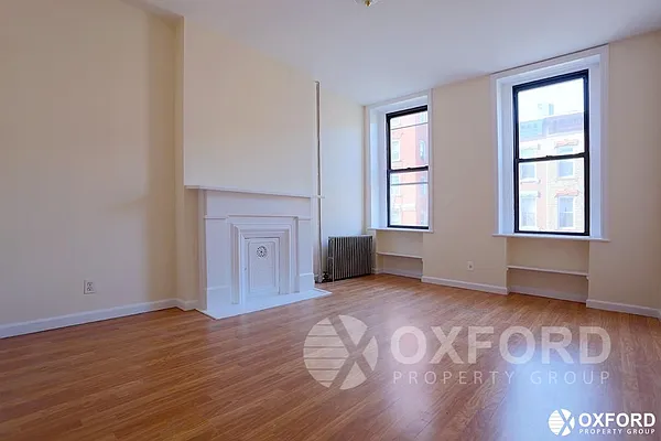 Rented by Oxford Property Group | media 16