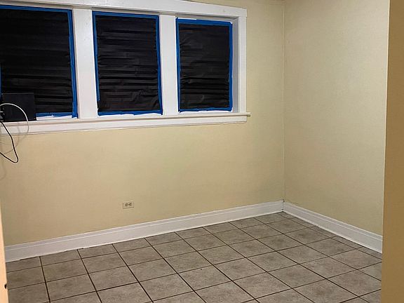 3rd image of 6836 S Saint Lawrence Ave #Gu1