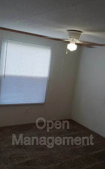 1100 Thornwood Dr #26 — Photo 6