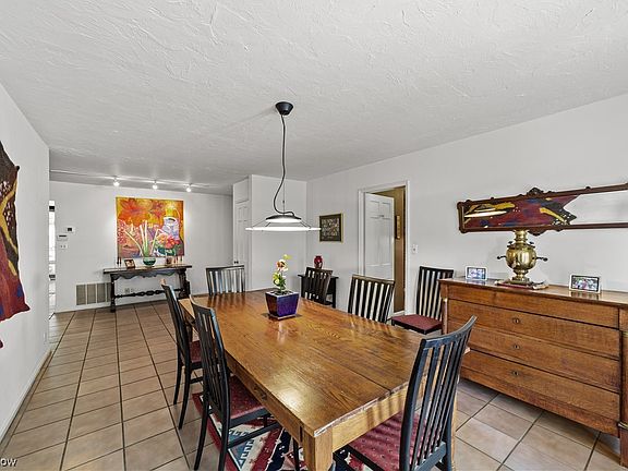 5th image of 13610 Shaker Blvd APT 202