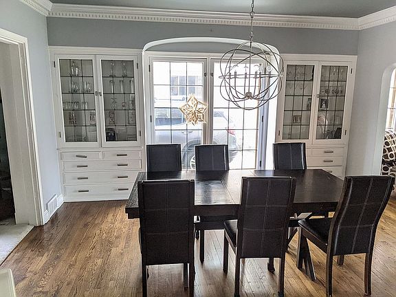 5th image of 5755 N Kent Ave