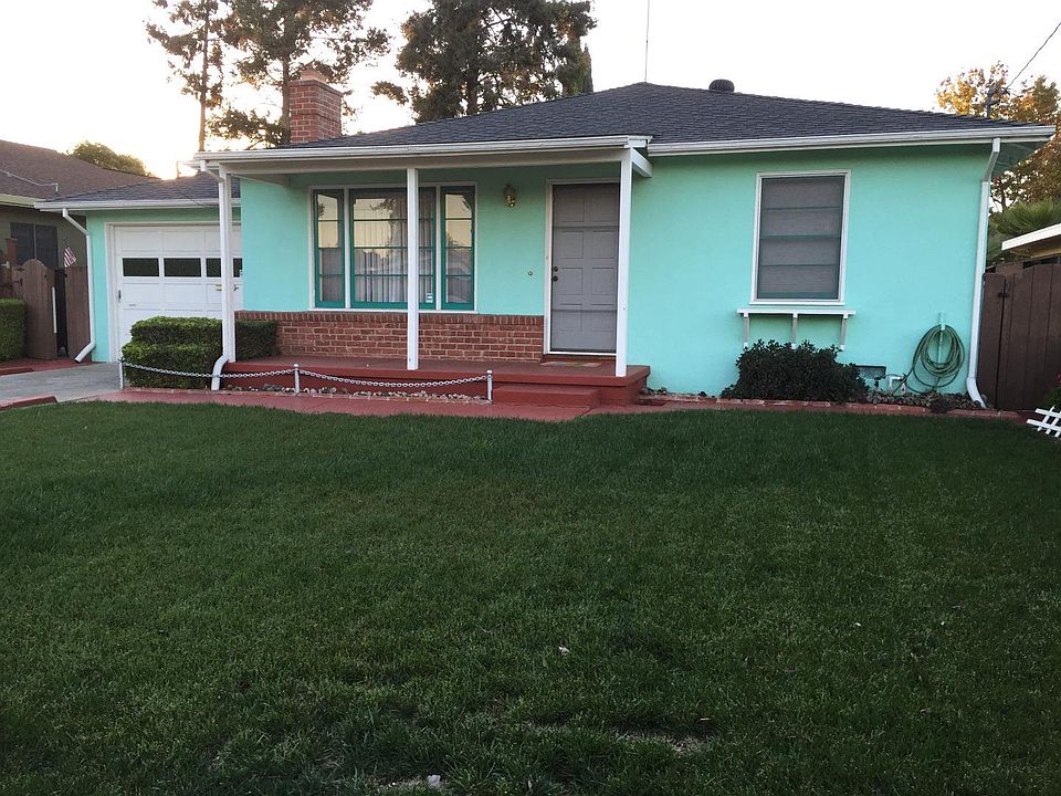 1st image of 445 Wilson Ave