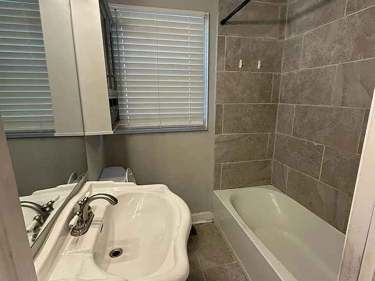 609 Pine Ridge St — Photo 9