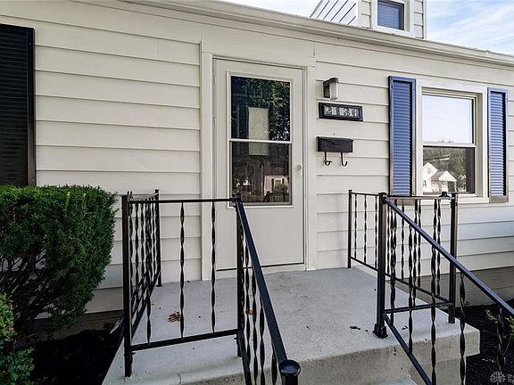 4th image of 2136 Meriline Ave
