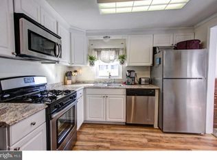 24 Oakplace Ct E, Harleysville, PA 19438