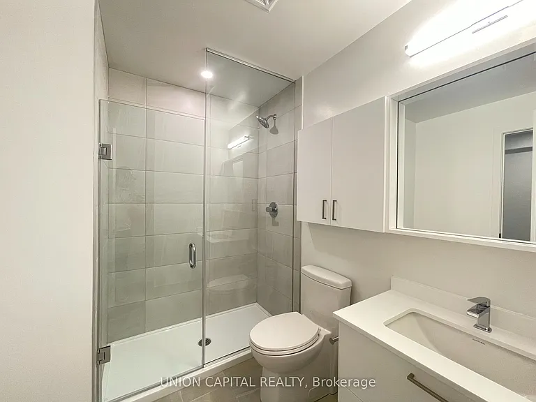 50 Upper Mall Way #1403 — Photo 6