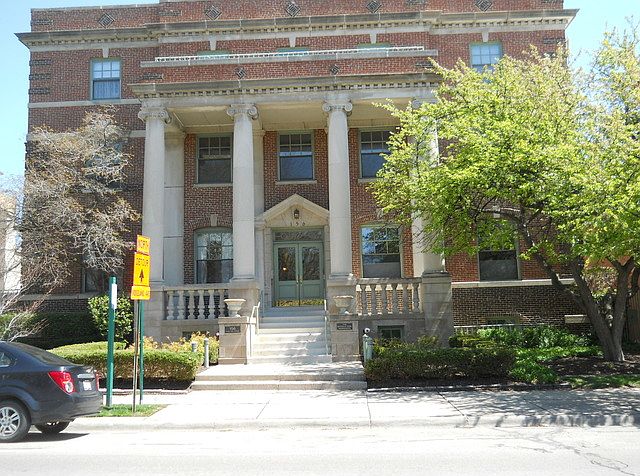 1st image of 156 N Oak Park Ave APT 2G