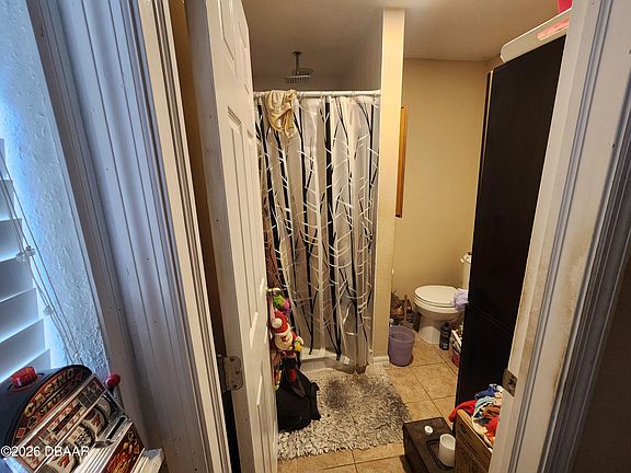 3rd image of 1710 Minnie St