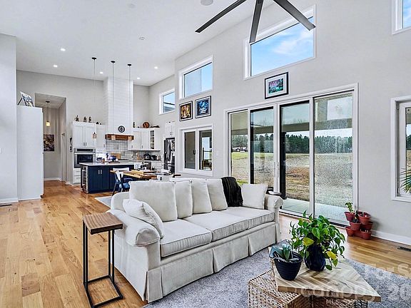 4th image of 29660 Sides Rd