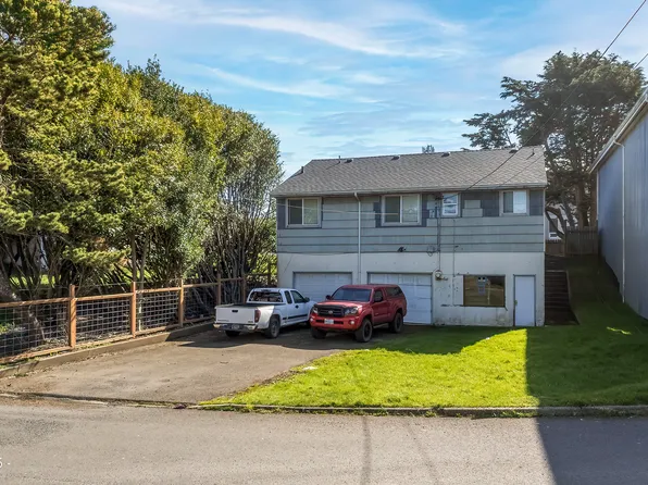 123 NE 2nd St, Newport, OR 97365