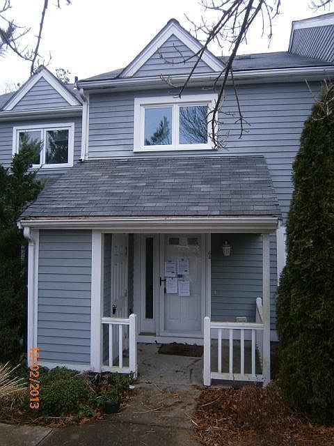 1st image of 64 Westcliff Dr