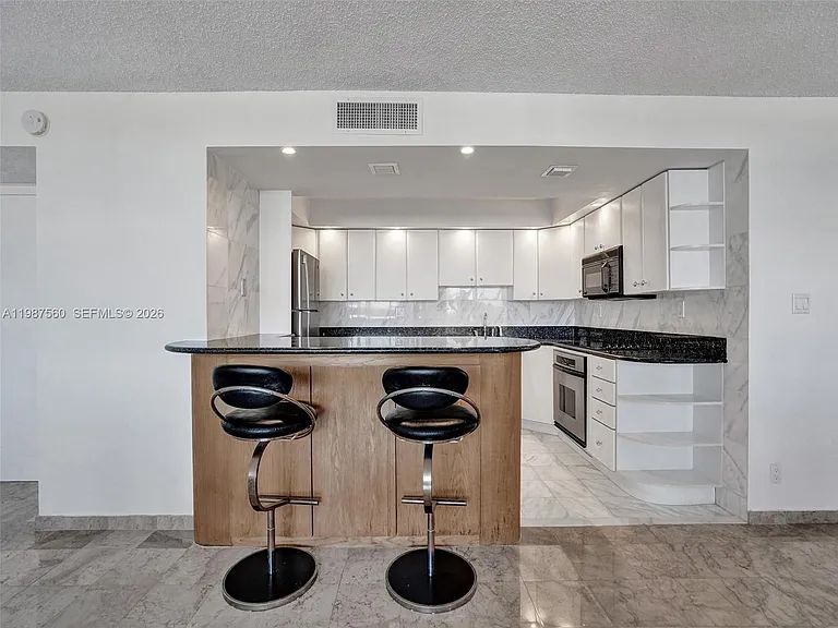 1400 S Ocean Dr #406 — Photo 9