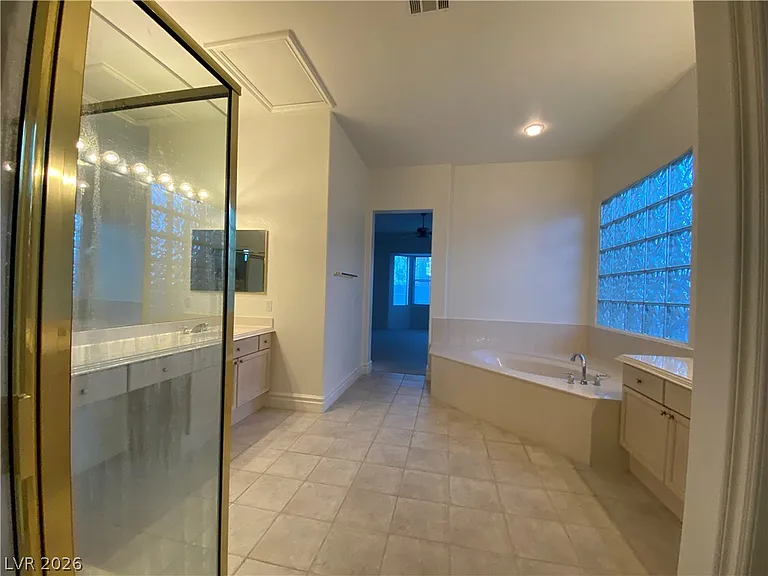 386 Apple River Ct — Photo 15