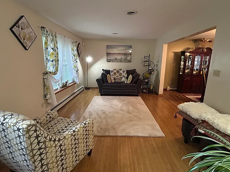 2624 Sawdust Dr — Photo 2