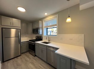1145 Oak Ave #2E, Evanston, IL 60202